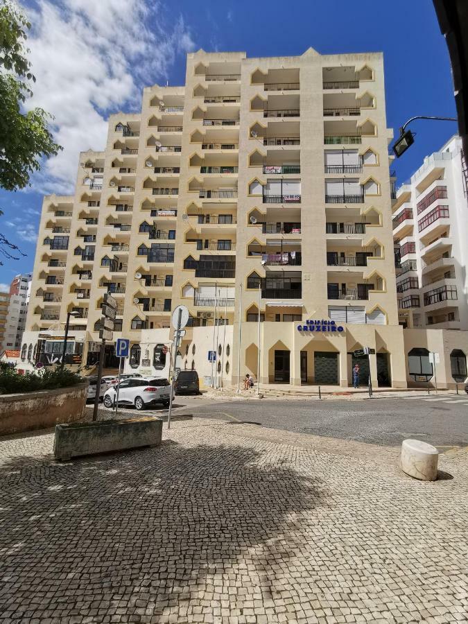 Апартаменты Apartamento Praia Rocha Vista Mar Ambar Портиман Экстерьер фото